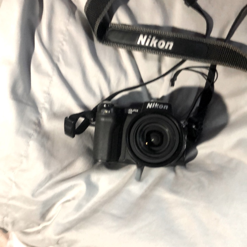 Nixon camera  CoolPix 5700